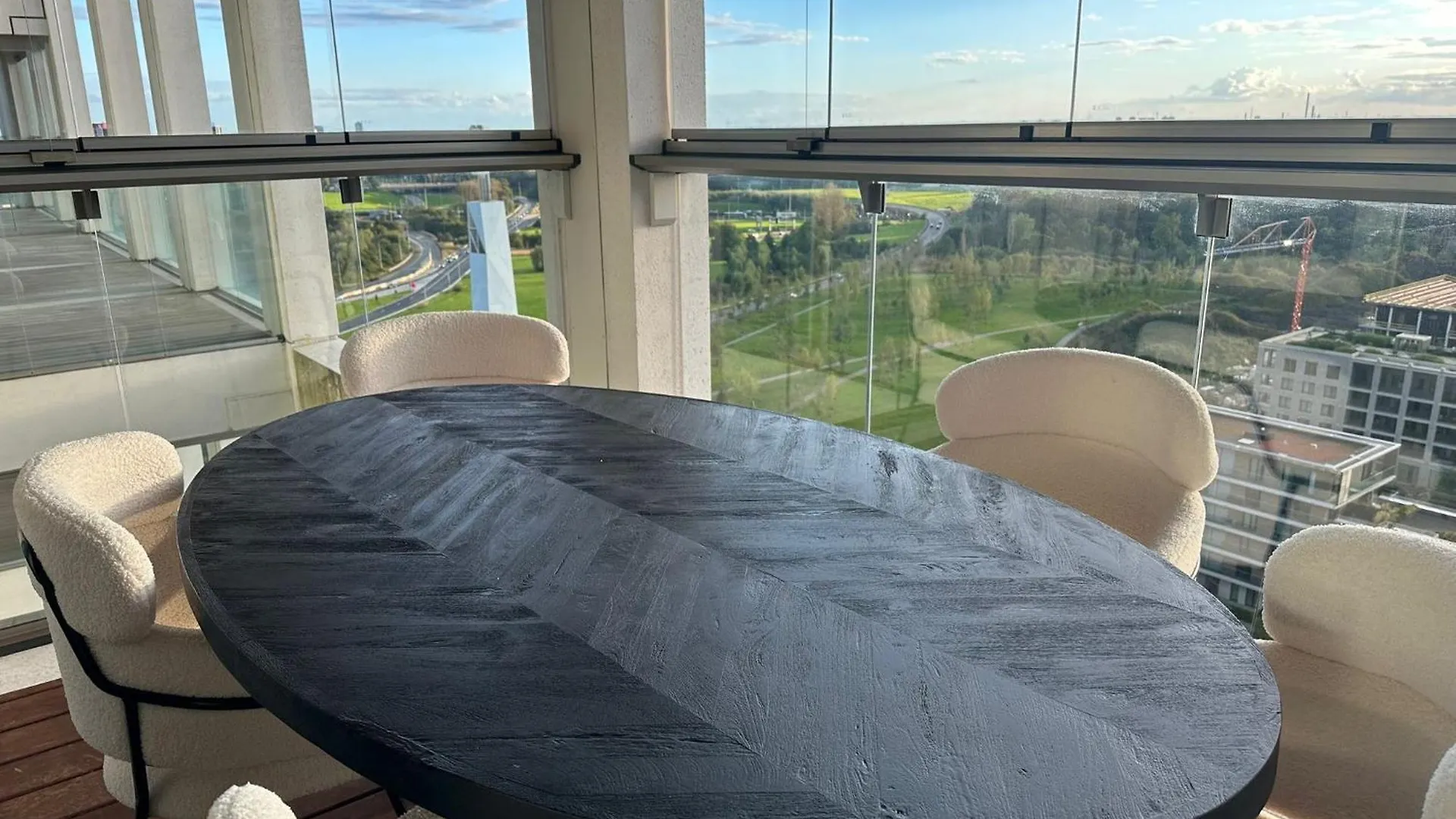 Luxurious Apartment With Panoramic View Antwerp