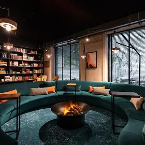 Otel A-stay, Anvers
